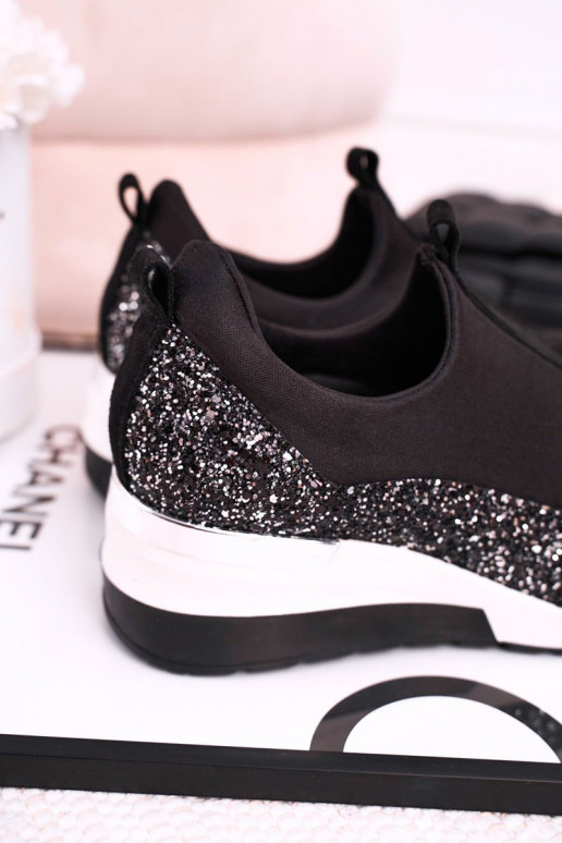 Femenino Zapatos modelo Sneakers de piel. de color negro color plata Frances Femenino Zapatos modelo Sneakers de piel. de color negro color plata Frances