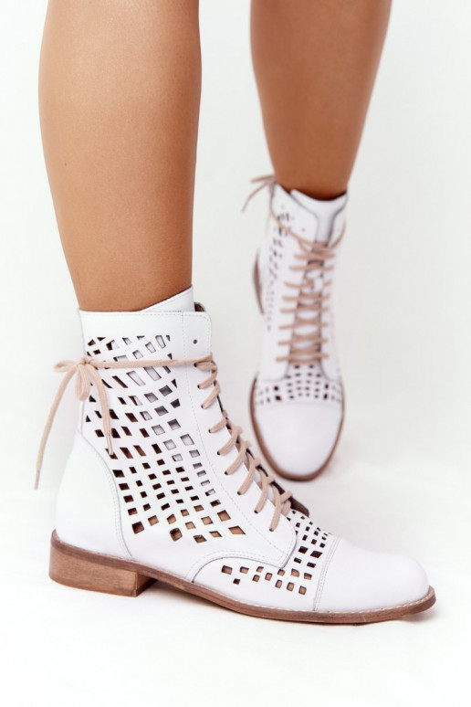 Zazoo 2627 con elementos calados Piel Botas el color blanco Zazoo 2627 con elementos calados Piel Botas el color blanco