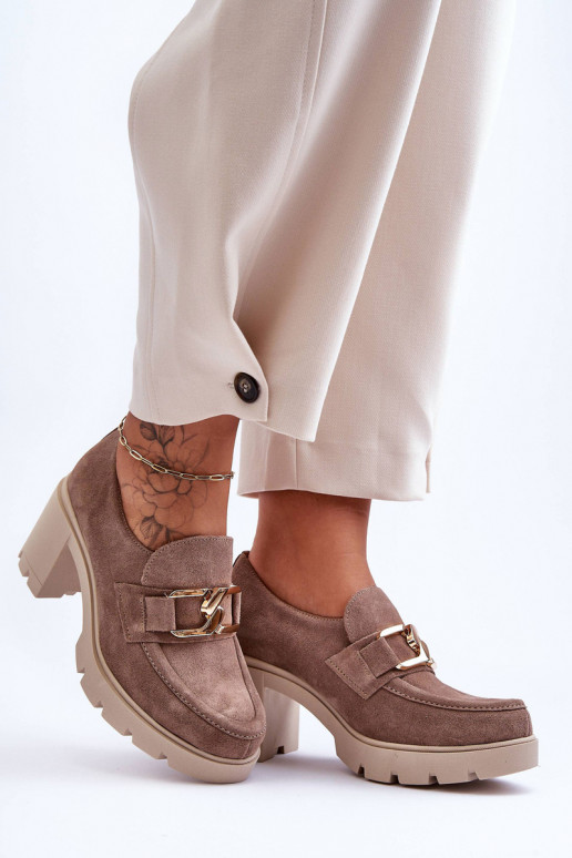 Estilo elegante zapatos con tacones con detalles dorados beige Lemar Harmell Estilo elegante zapatos con tacones con detalles dorados beige Lemar Harmell