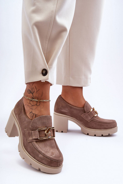 Estilo elegante zapatos con tacones con detalles dorados beige Lemar Harmell Estilo elegante zapatos con tacones con detalles dorados beige Lemar Harmell