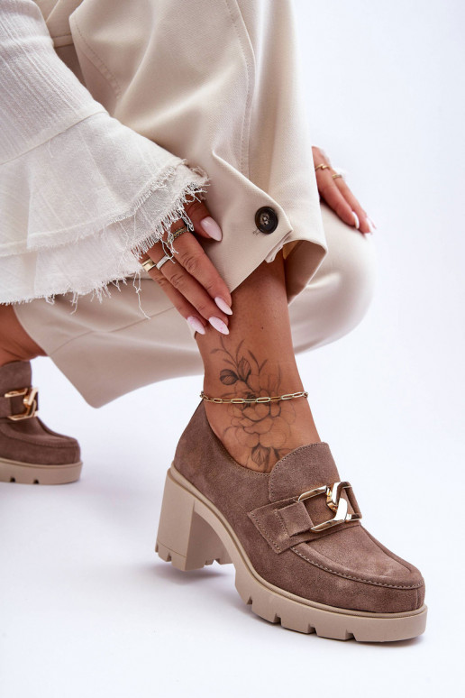 Estilo elegante zapatos con tacones con detalles dorados beige Lemar Harmell Estilo elegante zapatos con tacones con detalles dorados beige Lemar Harmell