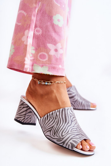 Zapatillas de piel grises para mujer con tacones Zebra Nessita