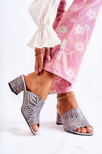 Piel Femenino Zapatillas con tacones Zebra color gris Nessita 2