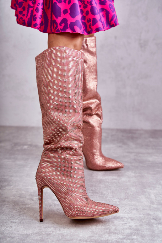 De moda botas con tacones finos con ojos centelleantes color rosa Lovisa
