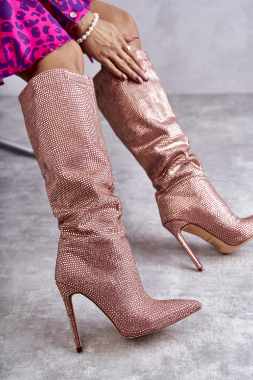 De moda botas con tacones finos con ojos centelleantes color rosa Lovisa