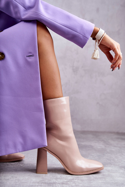 Femenino con efecto barniz Botas botas beige Tiene quergit Femenino con efecto barniz Botas botas beige Tiene quergit