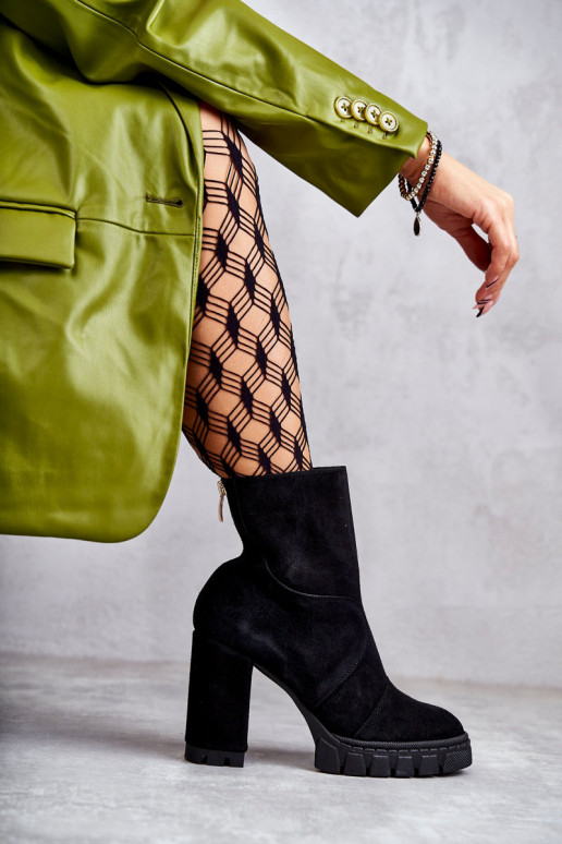 Zapatos de gamuza con tacones de color negro Elia