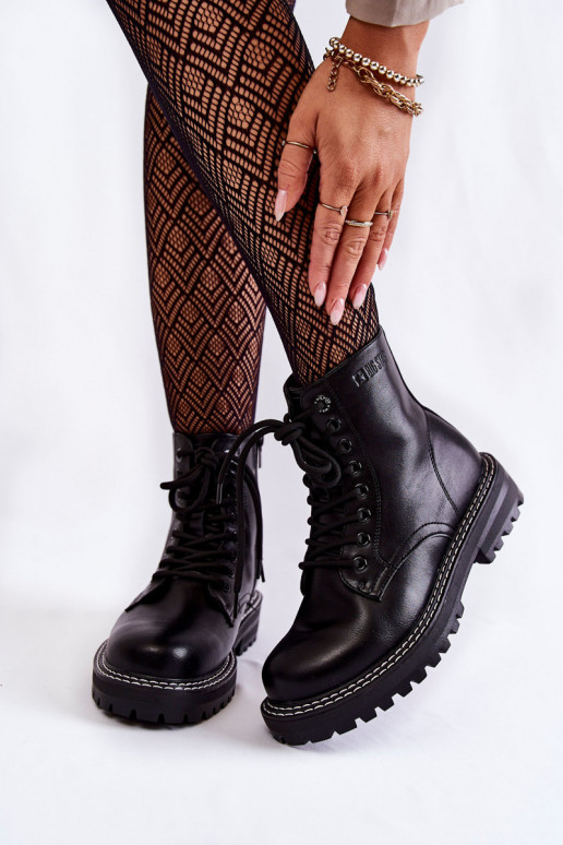 Femenino Botas con una plataforma Big Star KK274538 de color negro Femenino Botas con una plataforma Big Star KK274538 de color negro