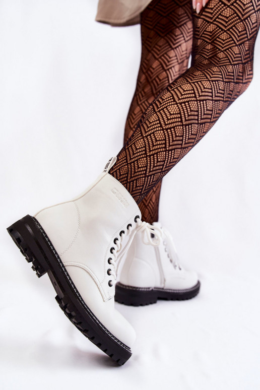 Femenino Botas con una plataforma Big Star KK274539 el color blanco Femenino Botas con una plataforma Big Star KK274539 el color blanco