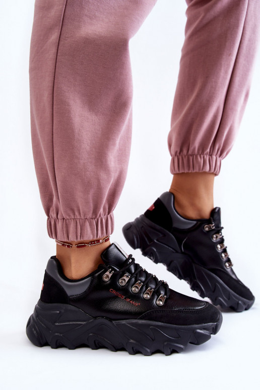 Femenino Zapatillas modelo zapatos. con una plataforma Cross Jeans KK2R4073C de color negro Femenino Zapatillas modelo zapatos. con una plataforma Cross Jeans KK2R4073C de color negro