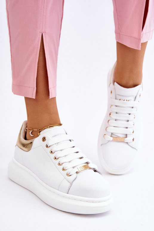 Femenino zapatillas GOE LL2N4011 Blanco-color dorado