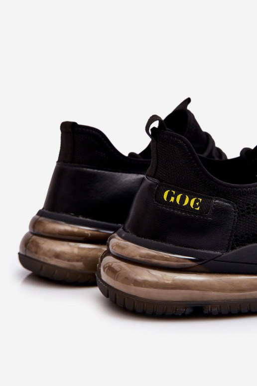 Un modelo convincente Tiene quesculino zapatillas GOE LL1N4024 de color negro