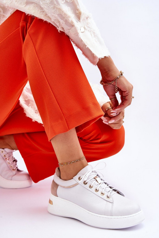 Femenino Piel zapatillas con una plataforma el color blanco Caressa Femenino Piel zapatillas con una plataforma el color blanco Caressa