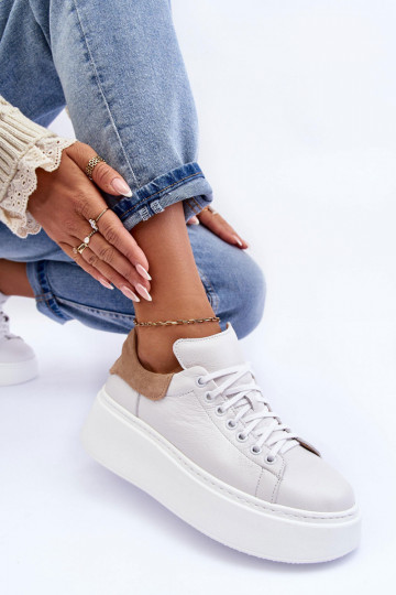 Femenino zapatillas Piel con una plataforma el color blanco Lemar 10150