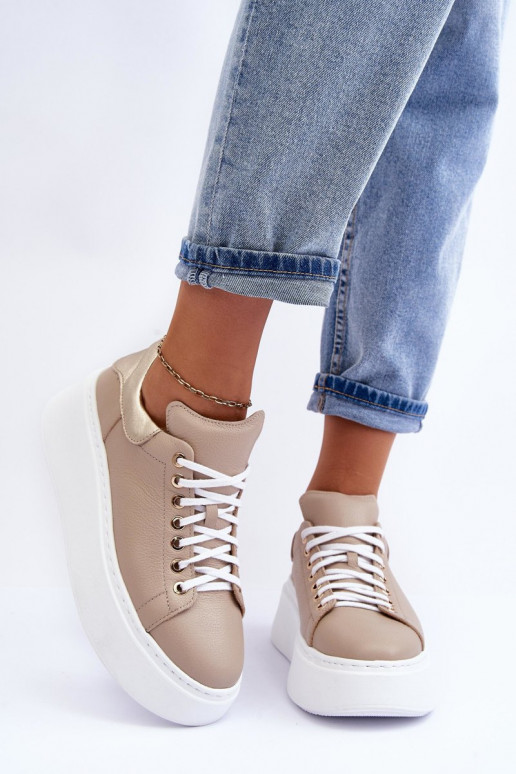 Femenino zapatillas Piel con una plataforma beige Lemar 10150 Femenino zapatillas Piel con una plataforma beige Lemar 10150