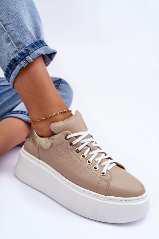 Femenino zapatillas Piel con una plataforma beige Lemar 10150 Femenino zapatillas Piel con una plataforma beige Lemar 10150