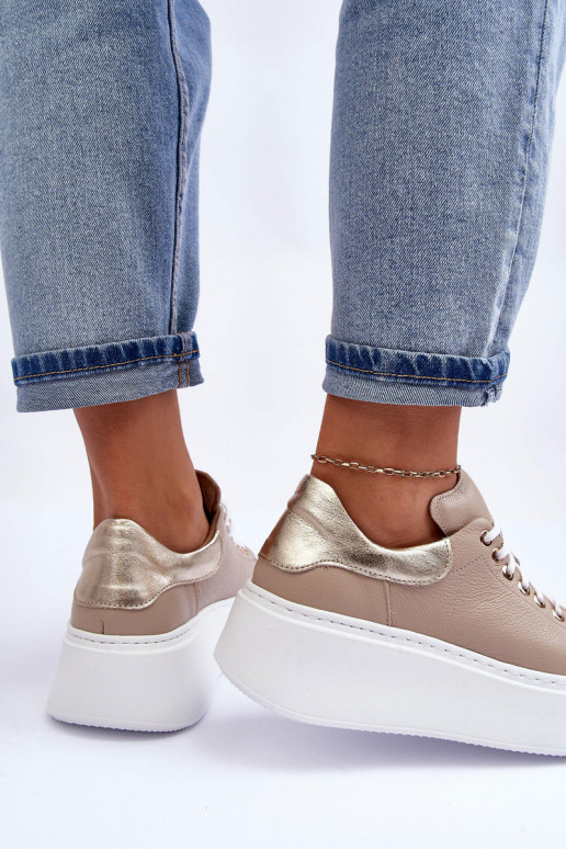 Femenino zapatillas Piel con una plataforma beige Lemar 10150 Femenino zapatillas Piel con una plataforma beige Lemar 10150