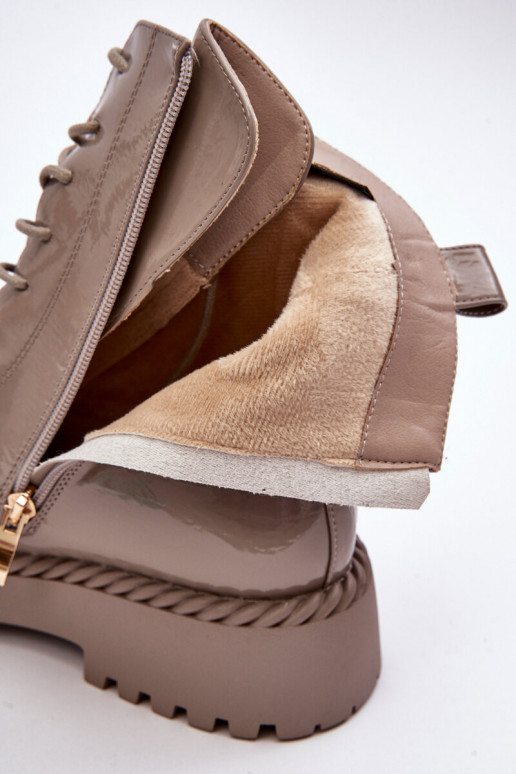 Femenino con efecto barniz botines de trabajo con adornos beige S.Barski MR870-67