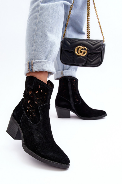 Zapatos de gamuza estilo vaquero con elementos calados D&A SN622-20 de color negro Zapatos de gamuza estilo vaquero con elementos calados D&A SN622-20 de color negro