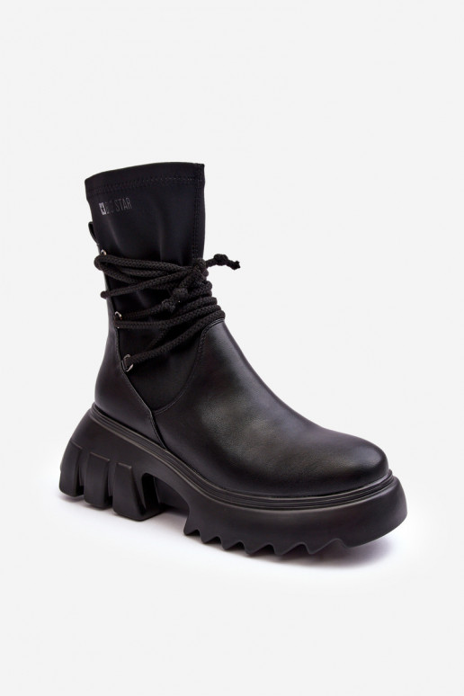 Botas con una plataforma con detalles elegantes de color negro Big Star MM274590