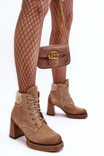 Botas de gamuza con cordones con tacones beige Lemar Flomes