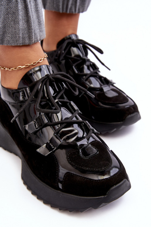 Piel con efecto barniz zapatillas Femenino M01/2 Zazoo de color negro Piel con efecto barniz zapatillas Femenino M01/2 Zazoo de color negro