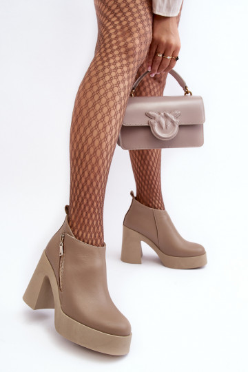 Botas de mujer En un poste enorme con cremalleras 1755 Zazoo beige