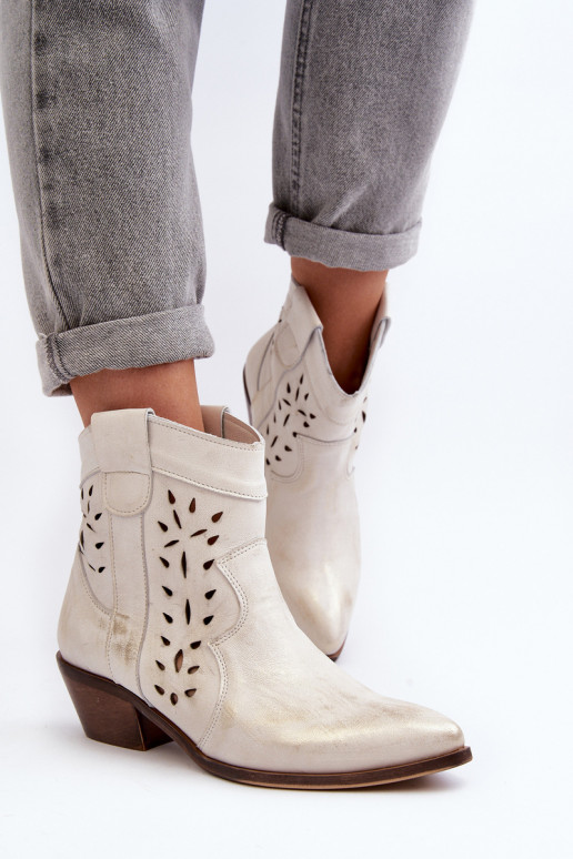 Zazoo 2870 Piel Botas En un tacón bajo con elementos calados color plata Zazoo 2870 Piel Botas En un tacón bajo con elementos calados color plata