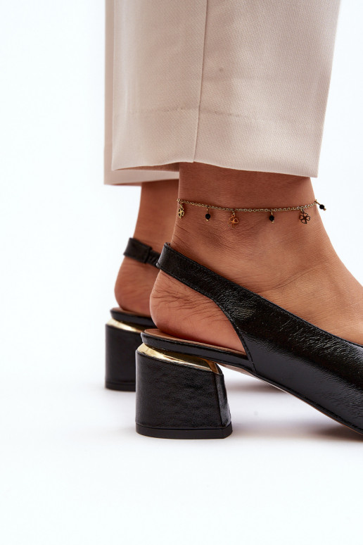 Sandalias de mujer con adornos Laura Messi 2719 de color negro Sandalias de mujer con adornos Laura Messi 2719 de color negro