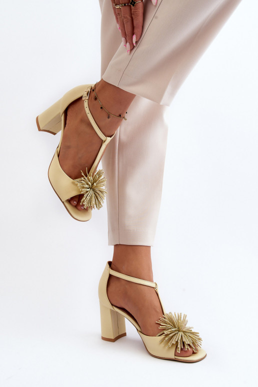 sandalias Piel con tacones con adornos Laura Messi 2758 beige sandalias Piel con tacones con adornos Laura Messi 2758 beige