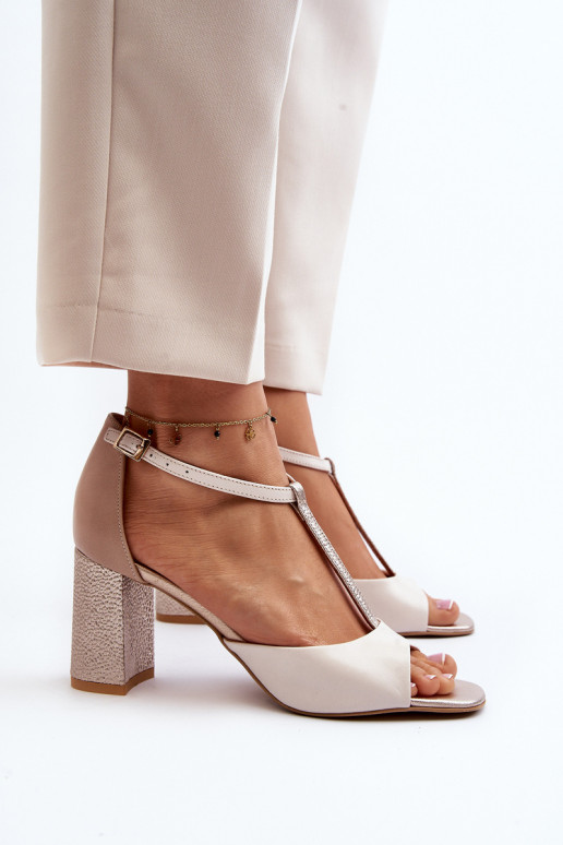 Sandalias de mujer con tacones. Laura Messi 2759 beige Sandalias de mujer con tacones. Laura Messi 2759 beige