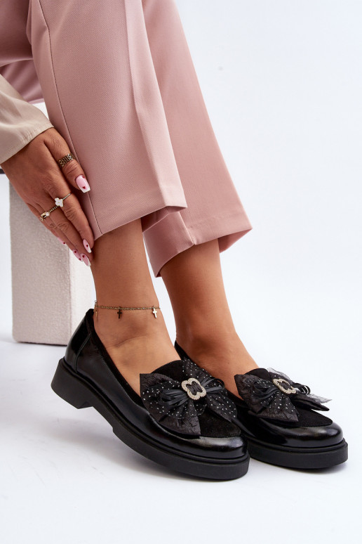 Femenino Mocasines lacados con cintas Laura Messi 2786 de color negro Femenino Mocasines lacados con cintas Laura Messi 2786 de color negro