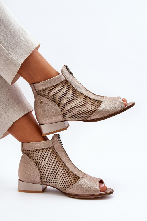 Piel Botas de mujer con tacones anchosOdkrytymi Palcami Tiene queciejka 06413-25 color dorado Piel Botas de mujer con tacones anchosOdkrytymi Palcami Tiene queciejka 06413-25 color dorado