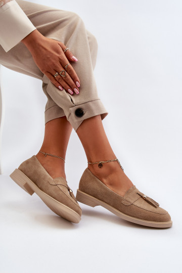 Zazoo 3420 Mocasines de ante para mujer con tacones anchos en color arena 2