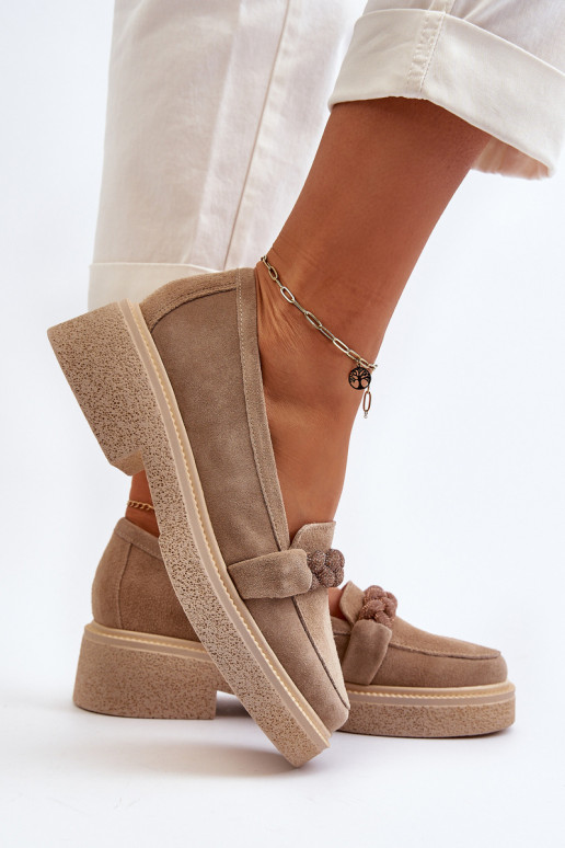 Zazoo 3429/EN Mocasines de ante elegantes con adornos beige Zazoo 3429/EN Mocasines de ante elegantes con adornos beige