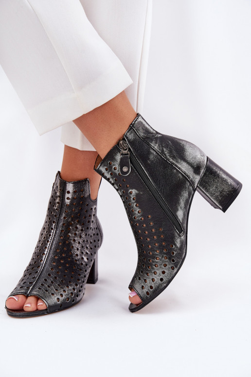 Piel Botas caladas Tiene queciejka 05420-01 de color negro Piel Botas caladas Tiene queciejka 05420-01 de color negro