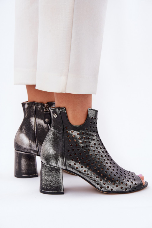 Piel Botas caladas Tiene queciejka 05420-01 de color negro Piel Botas caladas Tiene queciejka 05420-01 de color negro