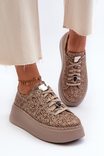 Piel zapatillas con una plataforma Tiene queciejka 06191-10 beige
