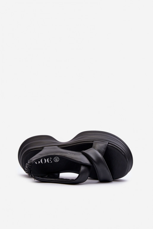 Sandalias de mujer Femenino con suelas masivas de moda de color negro GOE NN2N4106