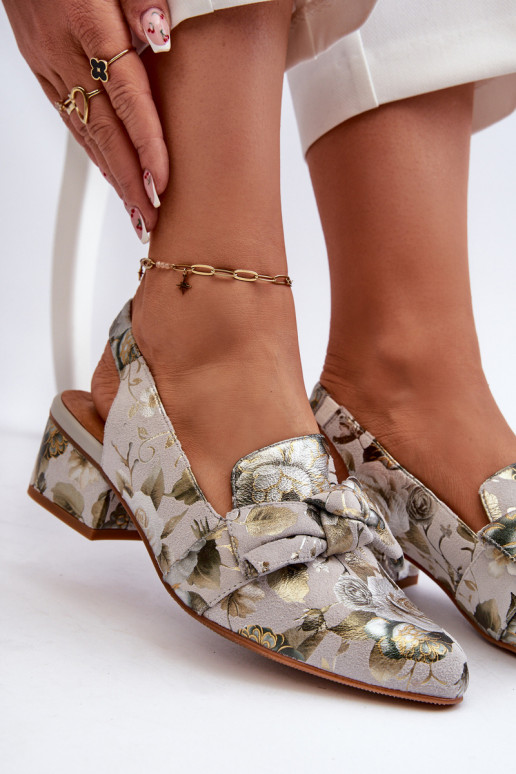 Femenino Sandalias de mujer En un tacón bajo con flores Tiene queciejka N6539-38 color verde Femenino Sandalias de mujer En un tacón bajo con flores Tiene queciejka N6539-38 color verde