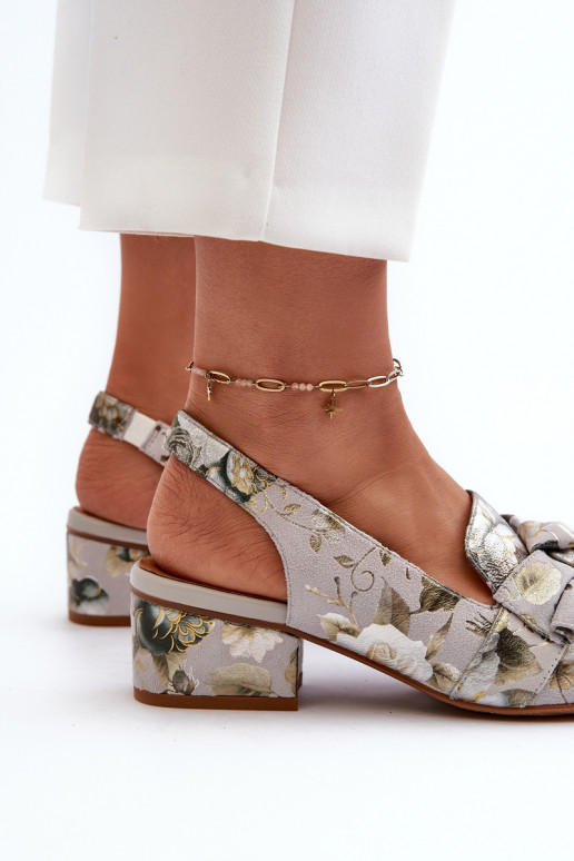 Femenino Sandalias de mujer En un tacón bajo con flores Tiene queciejka N6539-38 color verde Femenino Sandalias de mujer En un tacón bajo con flores Tiene queciejka N6539-38 color verde