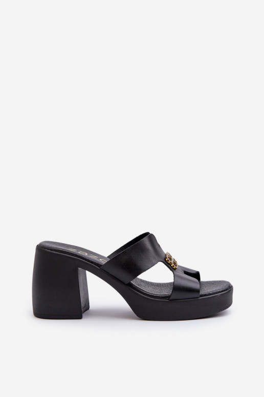 Zazoo 40419 Zapatillas de cuero Femenino Con recortes y decoracion de color negro Zazoo 40419 Zapatillas de cuero Femenino Con recortes y decoracion de color negro