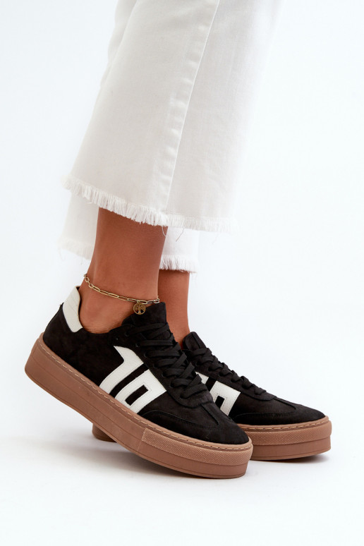 Zazoo N1095S2 Zapatillas modelo zapatos. Piel Femenino con una plataforma de color negro Zazoo N1095S2 Zapatillas modelo zapatos. Piel Femenino con una plataforma de color negro