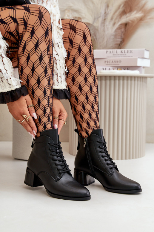 Botas con cordones Femenino con tacones Hecho de cuero natural calentamiento de color negro Vinceza 91110