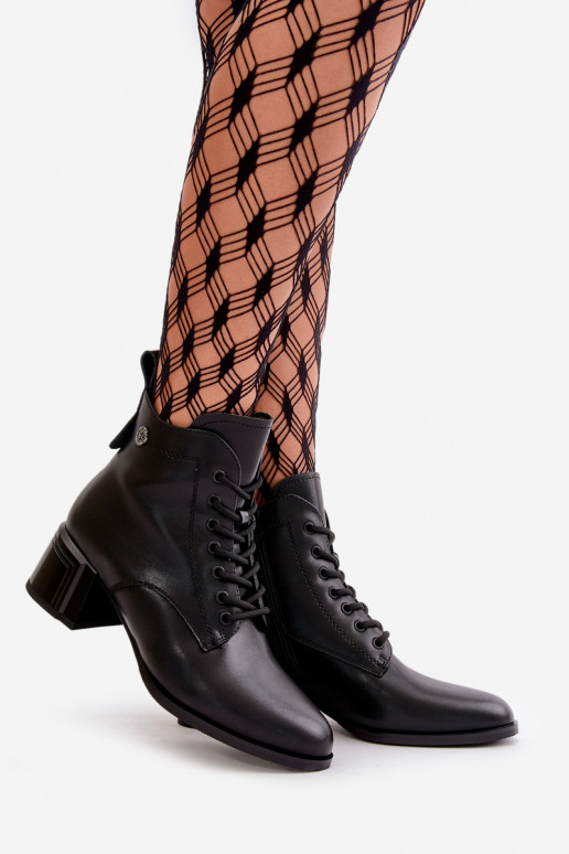 Botas con cordones Femenino con tacones Hecho de cuero natural calentamiento de color negro Vinceza 91110