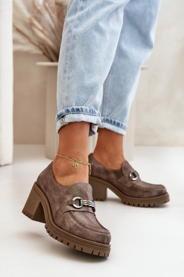 Zapatos para mujer con tacones de cuero natural color arena Zazoo 20175
