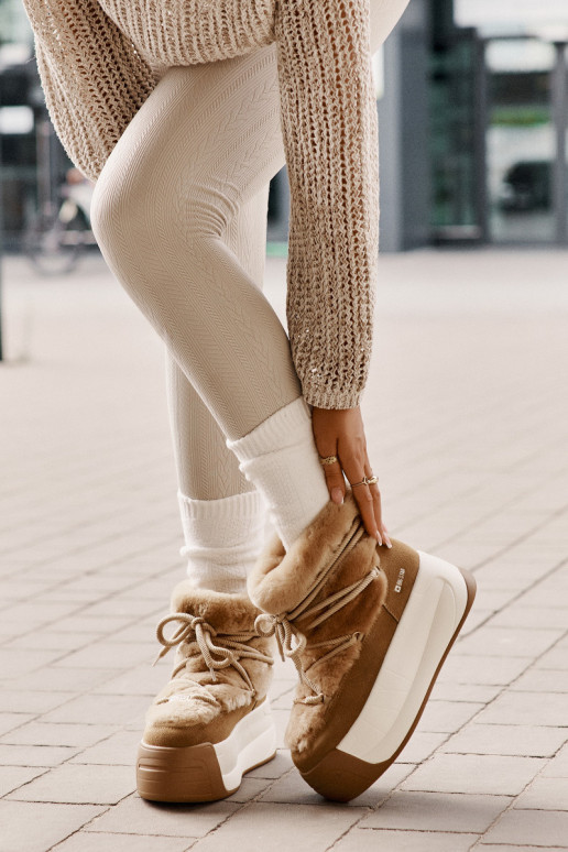 Piel Botas de nieve Femenino Sobre una suela gruesa con un abrigo de piel Big Star OO274A207 color marrón