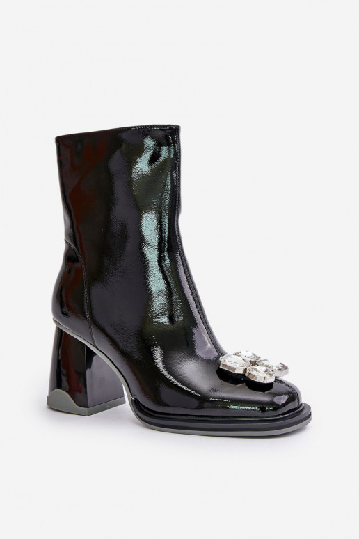 con efecto barniz Botas de mujer con adornos D&A MR880-019 de color negro