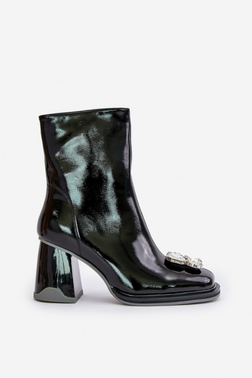 con efecto barniz Botas de mujer con adornos D&A MR880-019 de color negro