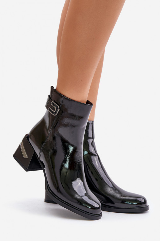 con efecto barniz Botas con tacones calentamiento MR880-093 de color negro